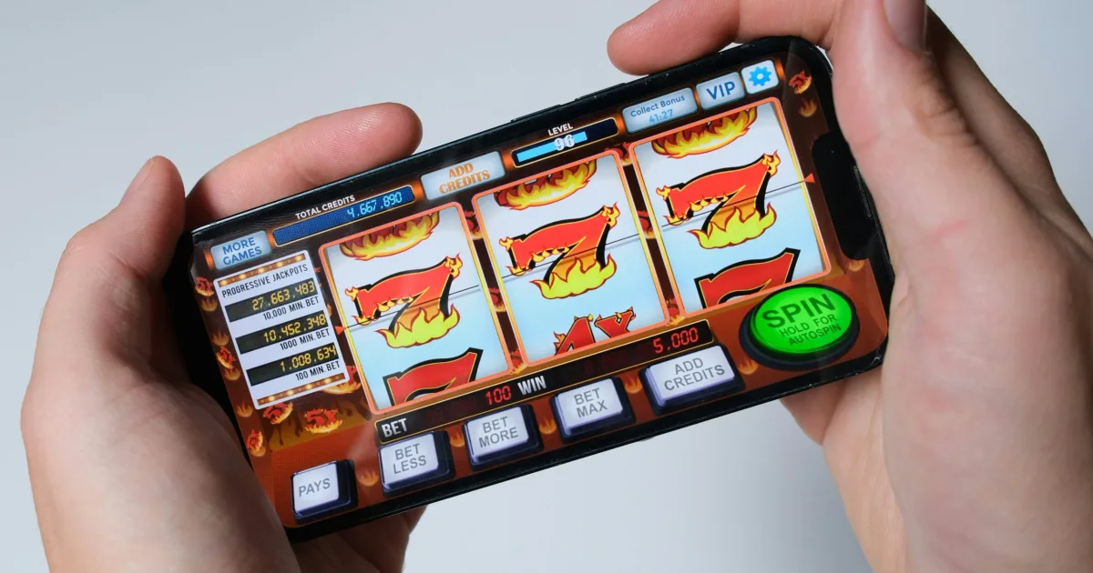 AGCO оштрафовала провайдера Booming Games на $70 000 за функцию автоспинов в Онтарио